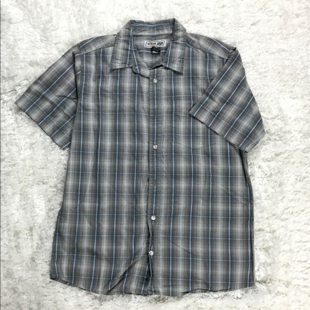 Boys Urban Pipeline Short Sleeve Button Up Size XL